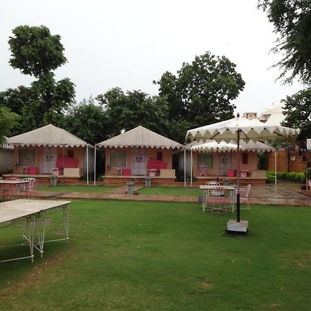Raasleela Luxury Camp Ξενοδοχείο Ουνταϊπούρ Εξωτερικό φωτογραφία