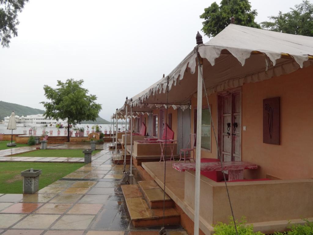 Raasleela Luxury Camp Ξενοδοχείο Ουνταϊπούρ Εξωτερικό φωτογραφία